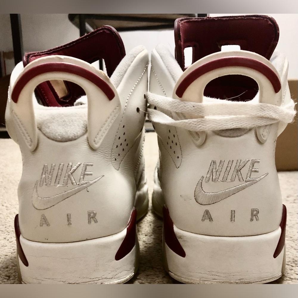 Size 9.5 - Jordan 6 Retro Maroon 2015
